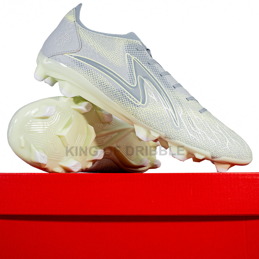KING OF DRIBBLE Sepatu Bola Specs Carnage FG 1010340 Original