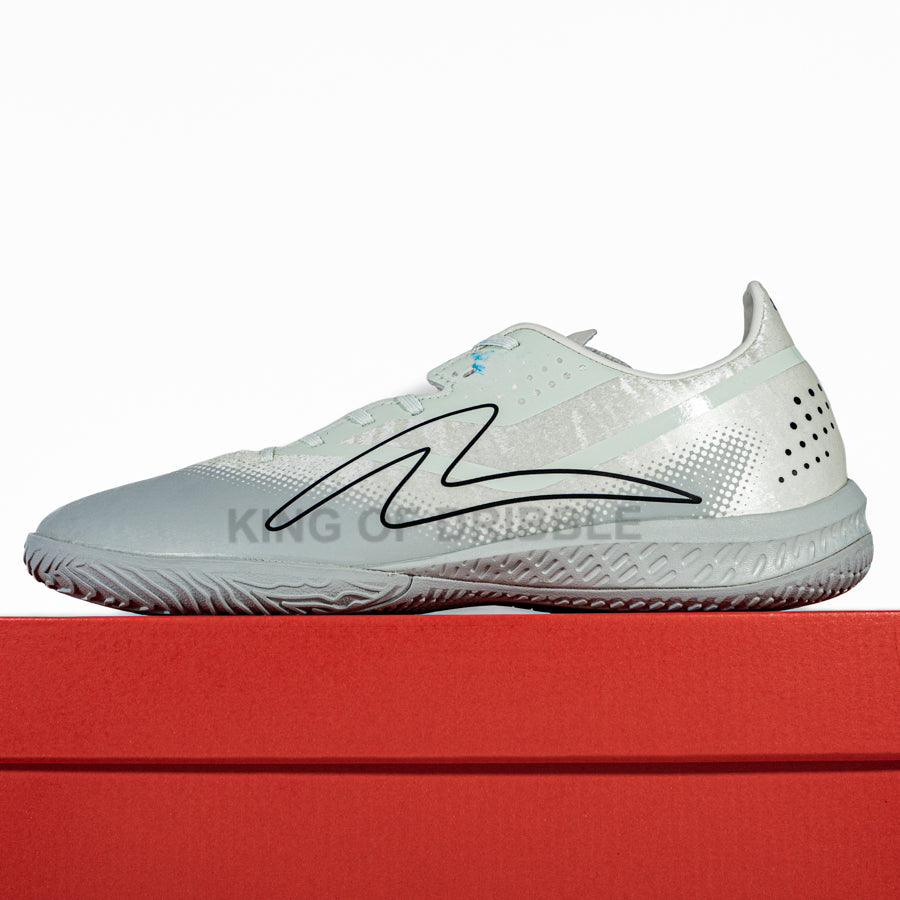 KING OF DRIBBLE Sepatu Futsal Specs Atheria 2 IN 1020175 Original