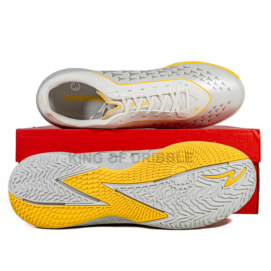 KING OF DRIBBLE Sepatu Futsal Specs Accelerator Alphaform Pro IN 1020198 Original