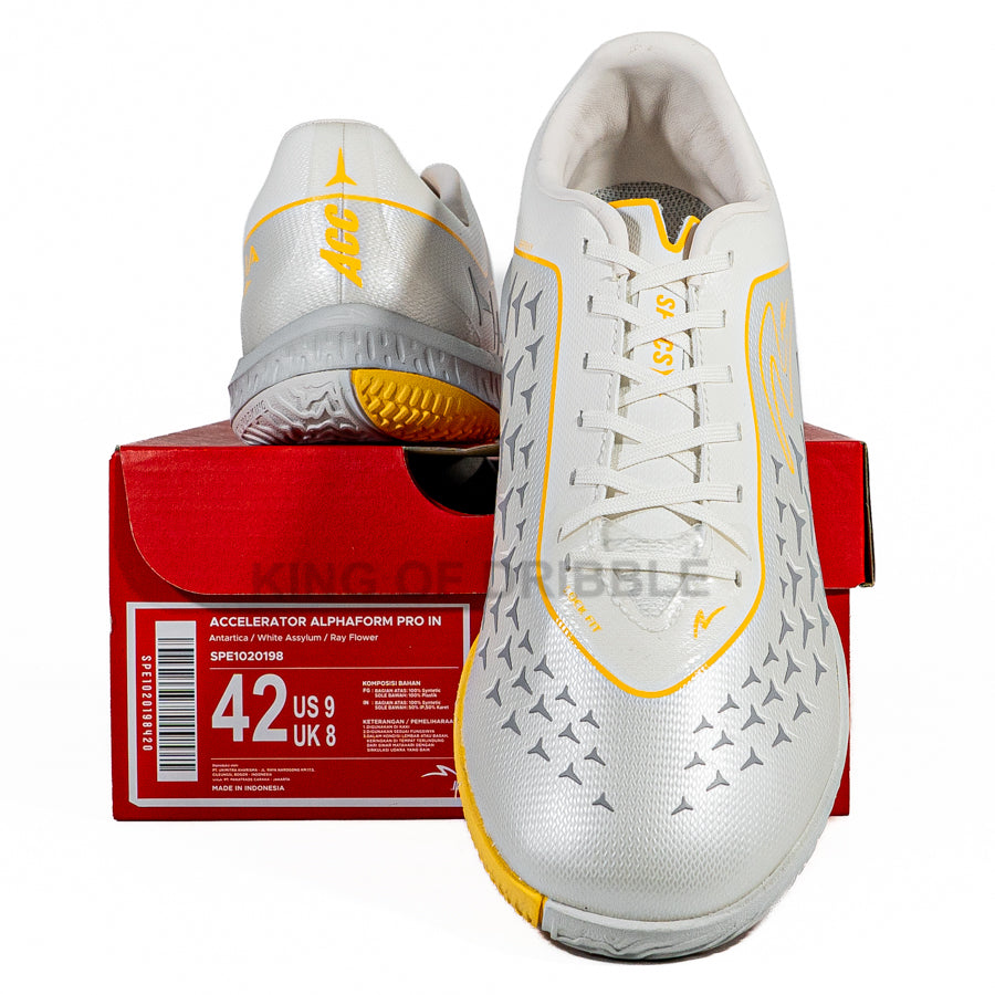 KING OF DRIBBLE Sepatu Futsal Specs Accelerator Alphaform Pro IN 1020198 Original