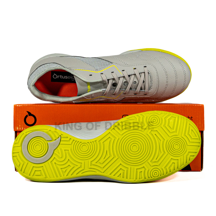 KING OF DRIBBLE Sepatu Futsal Ortuseight Jogosala Strive 11020616 Original