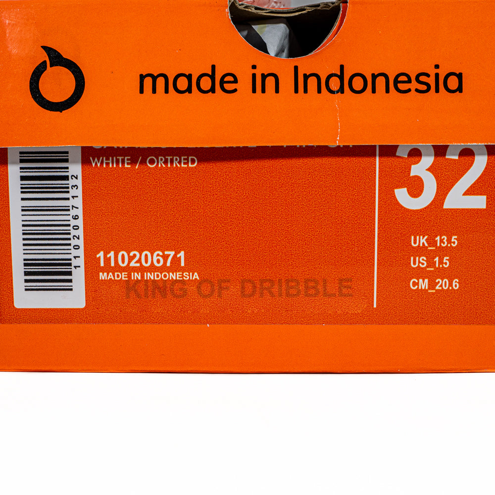 KING OF DRIBBLE Sepatu Futsal Anak Ortuseight Catalyst Liberte V4 IN CH 11020671 Original