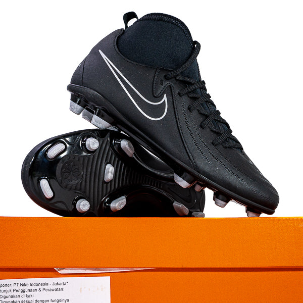 KING OF DRIBBLE Sepatu Bola Anak Nike JR Phantom Luna II Club FG/MG FJ2601-001 Original