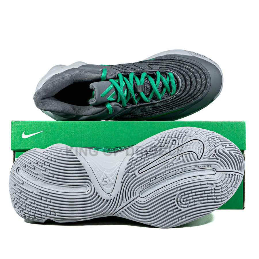 KING OF DRIBBLE Sepatu Basket Nike Giannis Immortality 4 EP FQ3681-002 Original