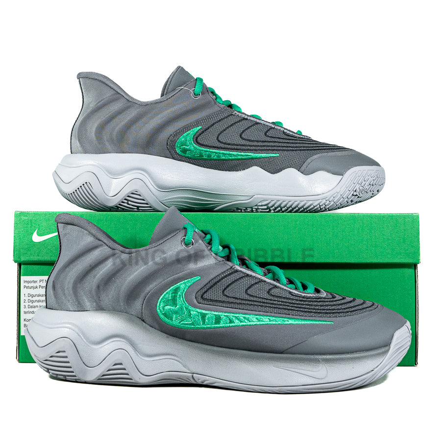 KING OF DRIBBLE Sepatu Basket Nike Giannis Immortality 4 EP FQ3681-002 Original