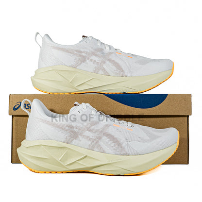 KING OF DRIBBLE Sepatu Running/Lari Asics Novablast 5 1011B974-101 Original