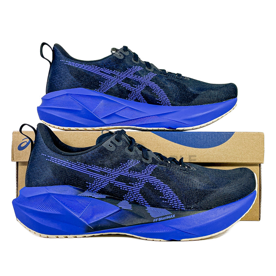 KING OF DRIBBLE Sepatu Running/Lari Asics Novablast 5 Wide 1011B975-004 Original