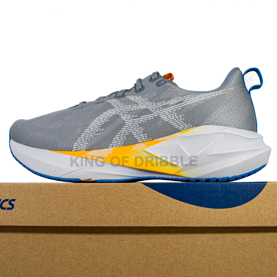 KING OF DRIBBLE Sepatu Running/Lari Asics Novablast 5 Wide 1011B975-020 Original