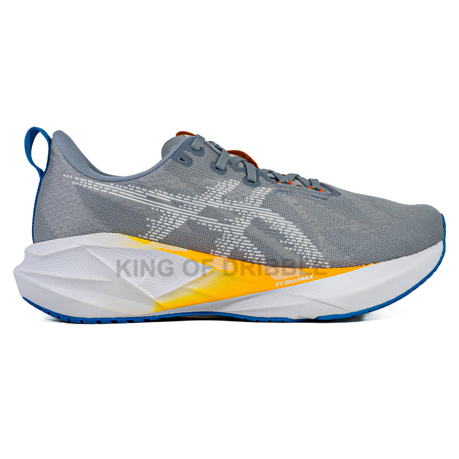 KING OF DRIBBLE Sepatu Running/Lari Asics Novablast 5 Wide 1011B975-020 Original