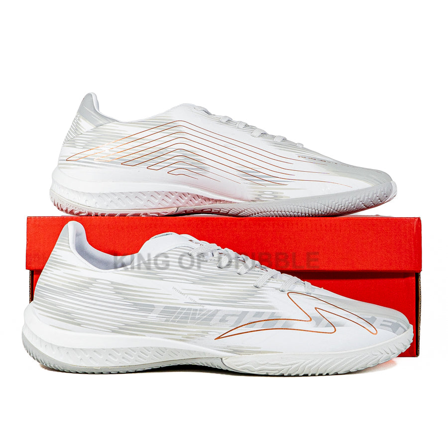 KING OF DRIBBLE Sepatu Futsal Specs Accelerator Lightspeed 4 Nitro Pro IN 1020232 Original