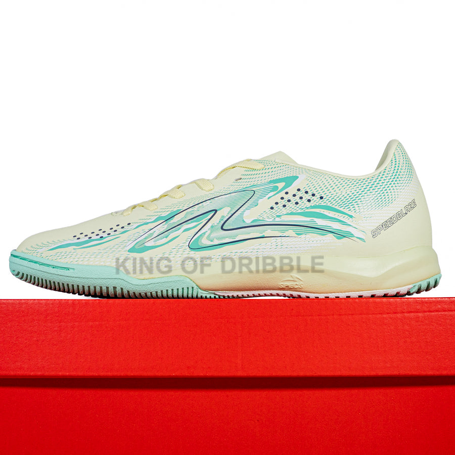 KING OF DRIBBLE Sepatu Futsal Specs Speedblaze 4 IN 1020285 Original