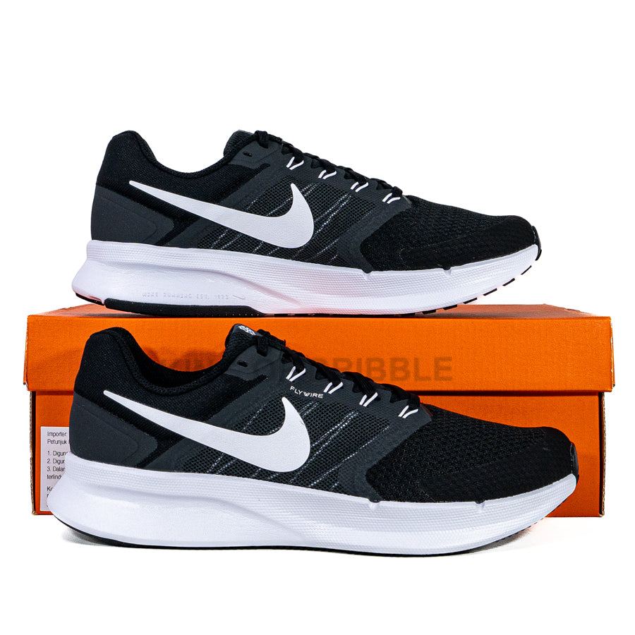 Sepatu Running/Lari Nike Run Swift 3 DR2695-002 Original BNIB