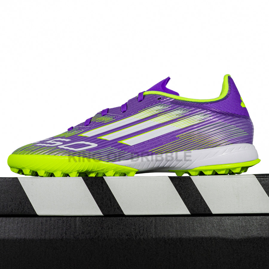 KING OF DRIBBLE Sepatu Mini Soccer Adidas F50 League TF JH7724 Original