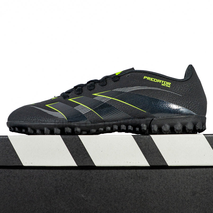 KING OF DRIBBLE Sepatu Mini Soccer Adidas Predator Club TF JH8852 Original