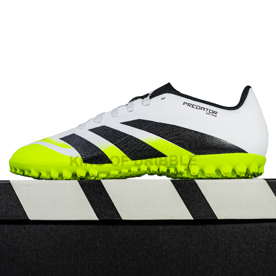 KING OF DRIBBLE Sepatu Mini Soccer Adidas Predator Club TF JH8854 Original