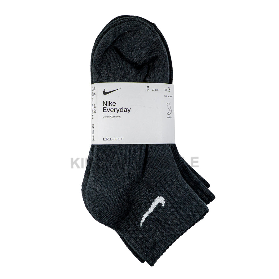 KING OF DRIBBLE Kaos Kaki Nike Everyday Cushioned SX7667-010 Original