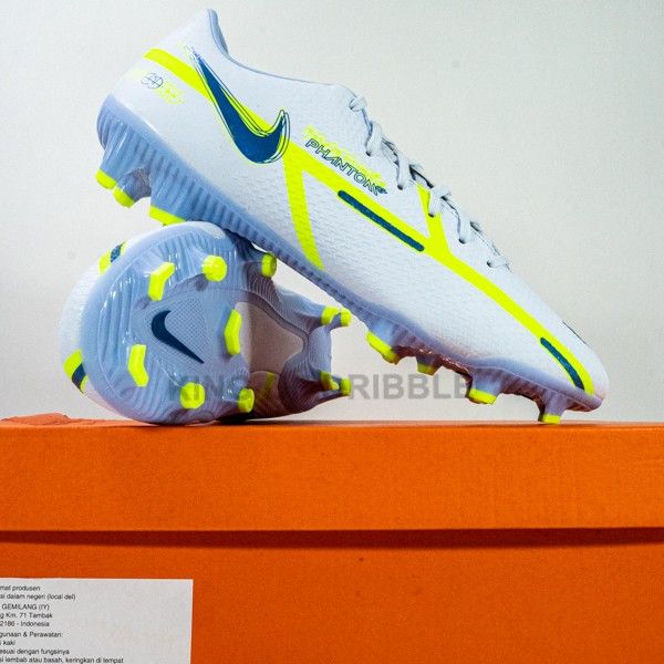 Sepatu Bola Nike Phantom GT2 Academy FG/MG DA4433-054 Original BNIB