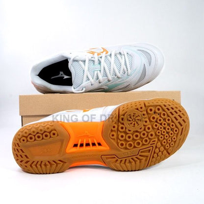 KING OF DRIBBLE Sepatu Badminton/Bulu Tangkis Mizuno Wave Fang Nx 71GA205011 Original